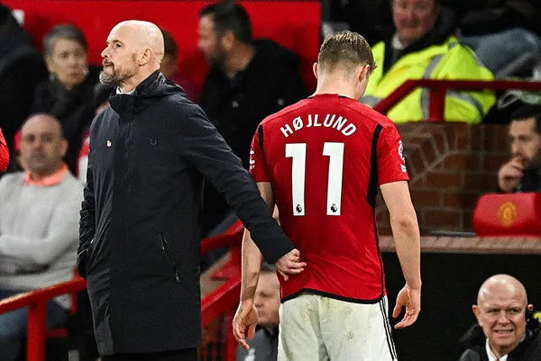 1699724403840.jpg Galatasaray'ın rakibi Manchester United'da şoke eden sakatlık! Gol makinesi Rasmus Hojlund sakatlandı... - 3