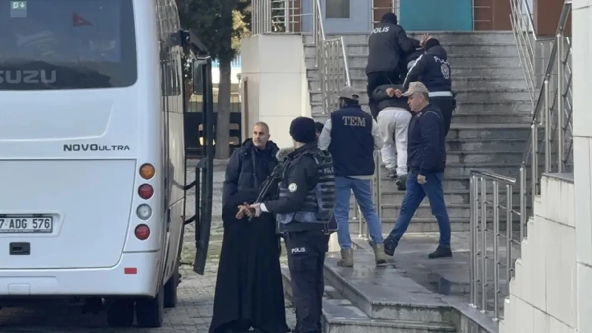 Yalova'da 3 polisimiz şehit olmuştu! DEAŞ operasyonunda yakalanan 26 şüpheli tutuklandı