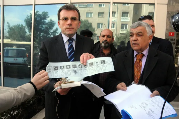 ata-ittifaki-partileri-kimlerden-olusuyor-2023-ata-ittifaki-partileri-ve-genel-baskanlari-kimler-1684910262356.jpg ATA İttifakı partileri kimlerden oluşuyor? 2023 ATA İttifakı partileri ve genel başkanları kimler? - 3