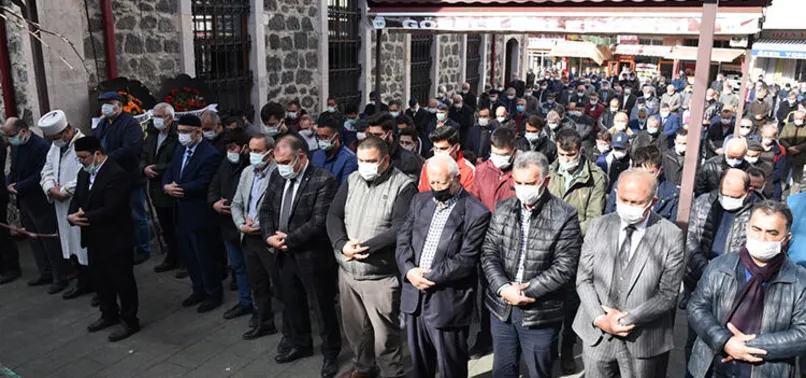 Giresun'da baba ve iki oğlu 24 gün içinde koronavirüsten öldü