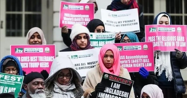 AK Parti’den batıya demokrasi dersi!