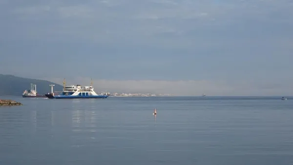 canakkale-bogazi-sis-nedeniyle-transit-gemilere-kapatildi-1681968960702.jpg Çanakkale Boğazı sis nedeniyle transit gemilere kapatıldı - 1