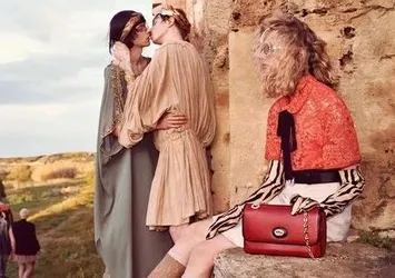 Katliam destekçisi Gucci'nin bilinmeyen yüzü! Varis Alexandra Zarini sapık üvey babasını ifşa etti