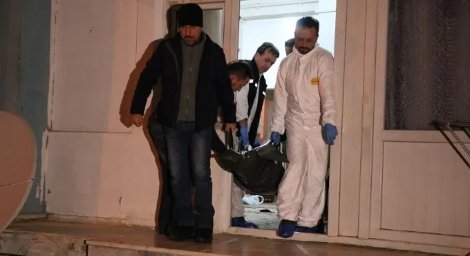 Eşini 32 bıçak darbesiyle öldüren adam "Hayvan değiliz" dedi - 5