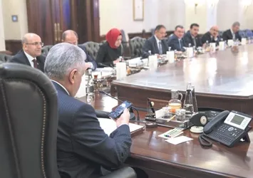 Afrin’e destek giderse vururuz