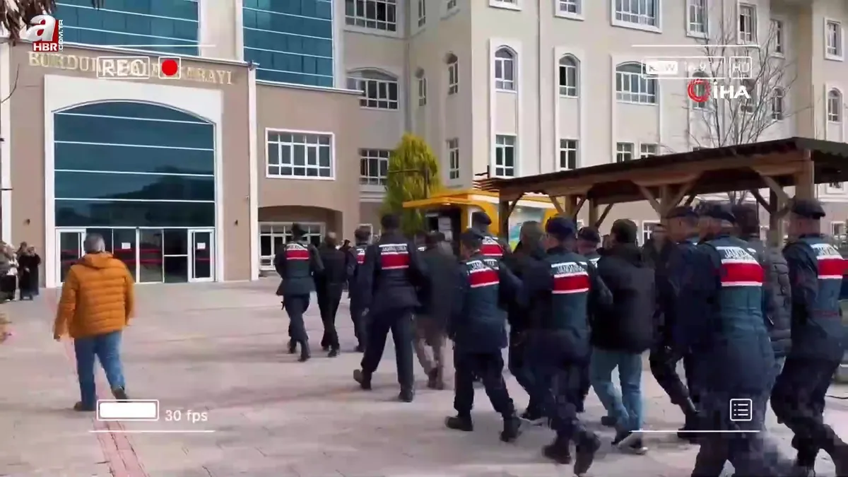 FETÖ'ye yönelik "Kıskaç-38" operasyonları: 45 şüpheli yakalandı