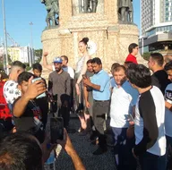 Taksim’de onu gören peşini bırakmadı!