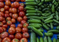 50 liradan al vatandaşa 250 liradan sat! Zincir markette skandal