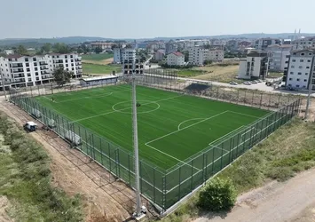 Akçalar’a futbol sahası