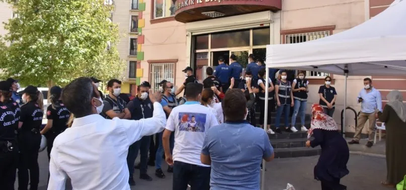 Diyarbakır annelerinden sert tepki: Kahrolsun PKK lanet olsun HDP