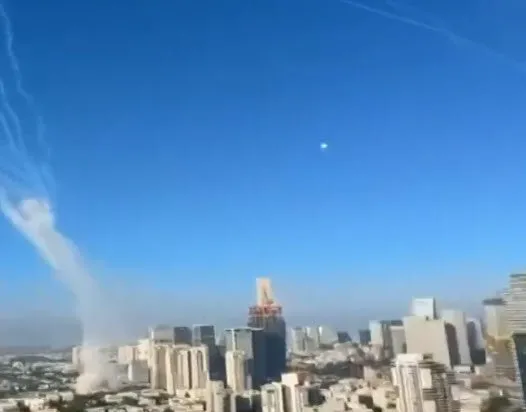 Tel Aviv’e füze yağdı... Katil İsrail’de büyük yıkım! A Haber’de çarpıcı sözler: ’Demir Kubbe’ efsanesi kestane oldu