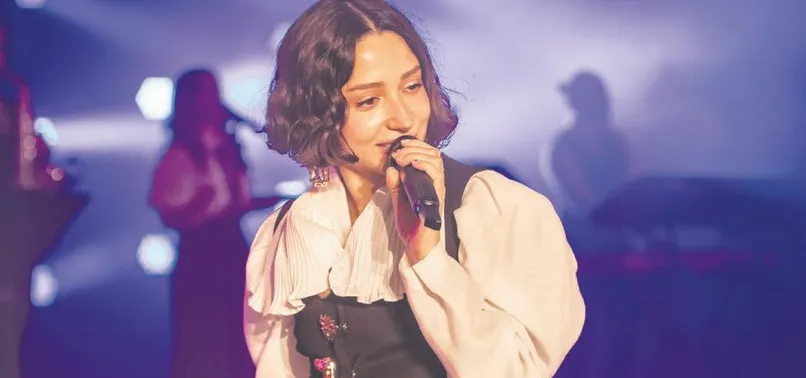 45 dakika sahnede kaldı! Dakikada 76 bin TL kazandı