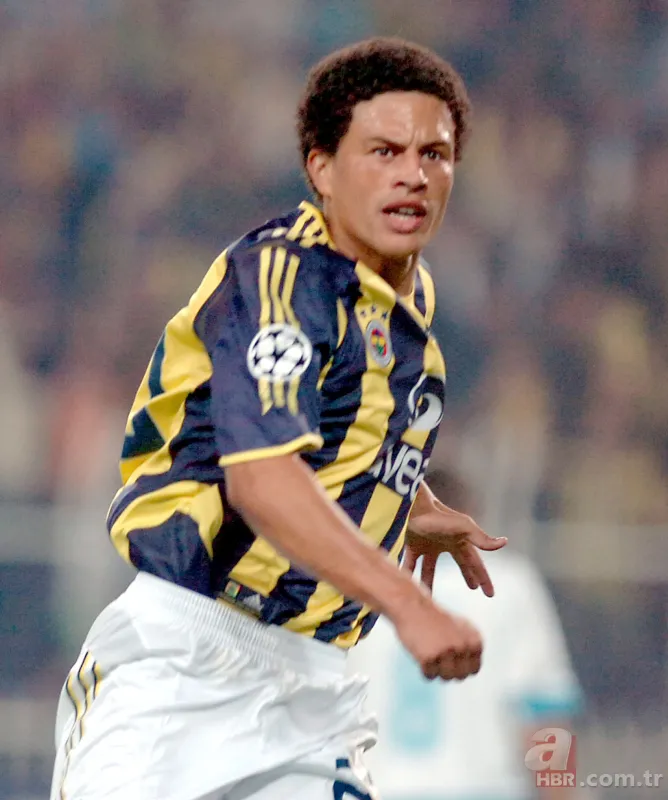 Alex'e jübile! İşte efsane maçın kadrosu 10