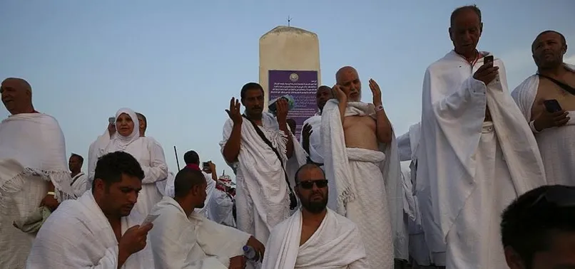 Türk hacı adayları Arafat'ta