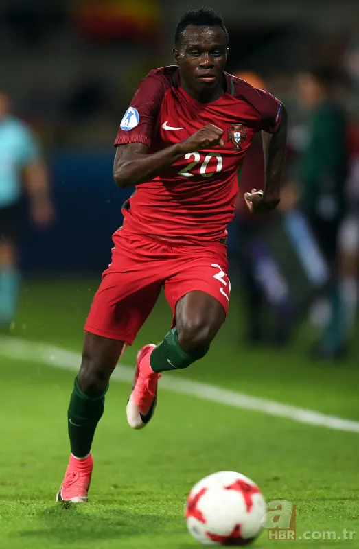 Galatasaray'dan transfer bombası! Ters köşe yaptılar... 24