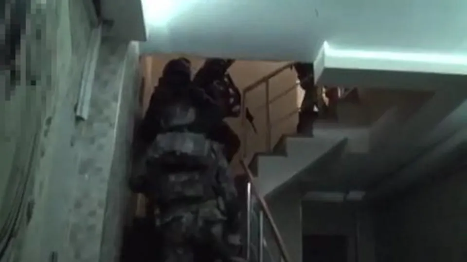Son dakika: PKK'nın 'Beyin yıkama hücresi' çökertildi! 18 yaşından küçük gençler hedeflerindeydi