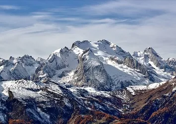 İtalyan Alpleri'ndeki "Marmolada" buz kütlesi için tehlike çanları: 15 yıl içinde yok olabilir
