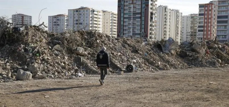 Deprem bölgesindeki 4 il polisler için 'şark hizmeti' bölgesine dahil edildi