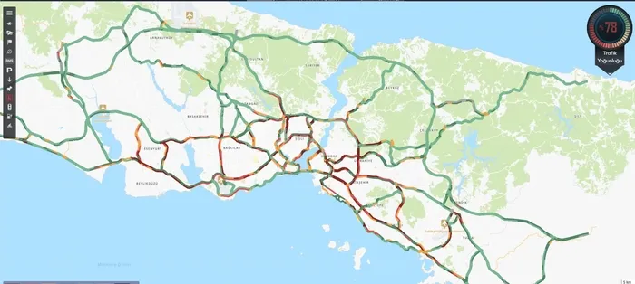 istanbullu-trafikte-kaldi-yagmur-sonrasi-harita-kipkirmizi-1739858564279.jpg