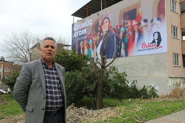 CHP'li Çerçioğlu'nun afişleri için ağaçları kesmişlerdi! Arsanın sahibinden sert yanıt geldi... - 1