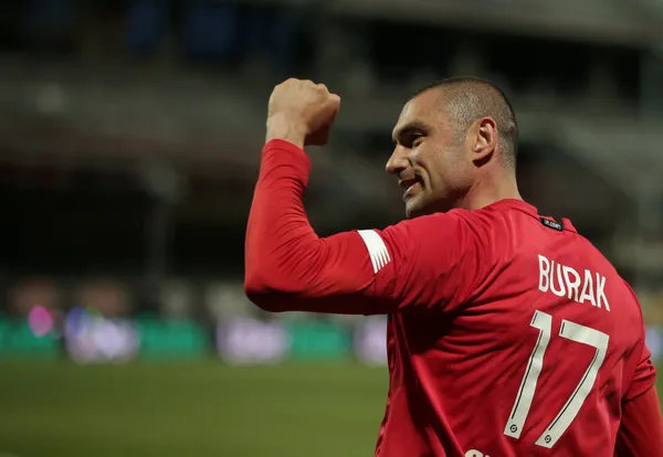 Burak Yılmaz sözünü tuttu! Lille’e şampiyonluğu getiren konuşma