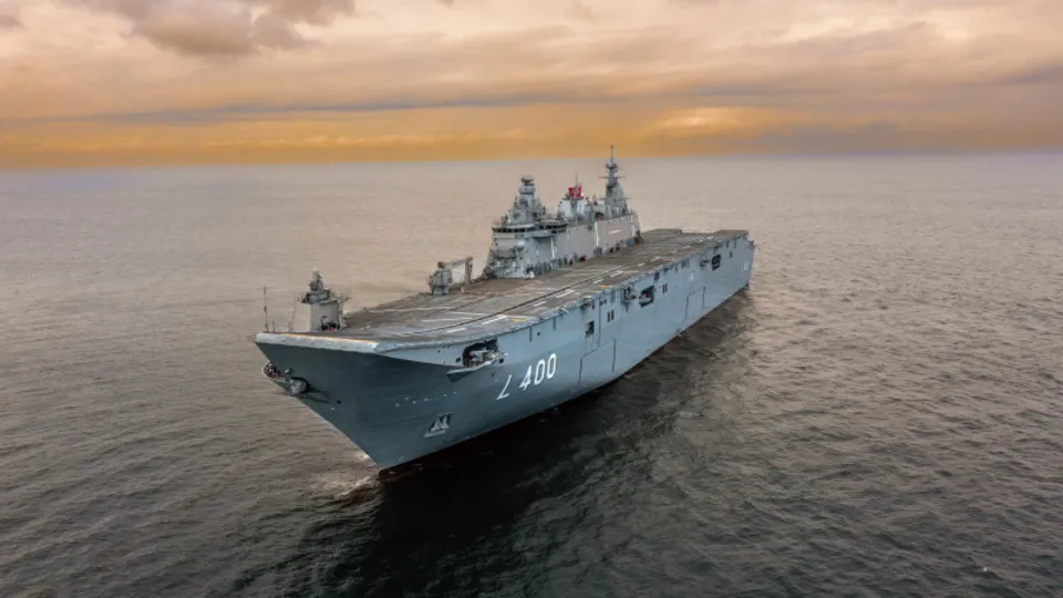 Türkiye'nin ilk SİHA gemisi TCG Anadolu! Marmara Denizi'nde test sürüşleri başladı