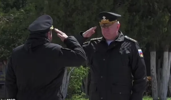 Batan Rus gemisi Moskova'nın mürettebatına ne oldu? Rusya'nın yayınladığı videoda dikkat çeken detay - 5