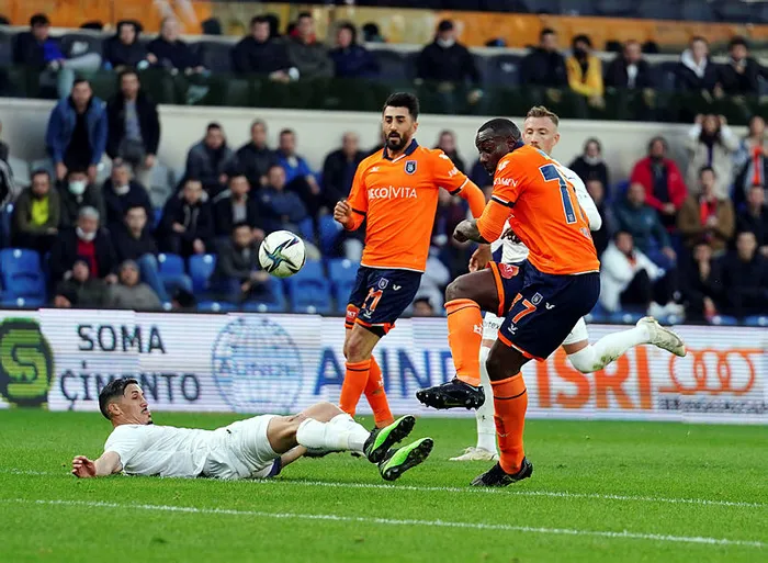 Son dakika: Başakşehir -Sivasspor | 2-1 MAÇ SONUCU ÖZET