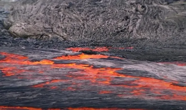 Dünyanın en büyük yanardağı için korkutan uyarı! Depremler felakete yol açabilir