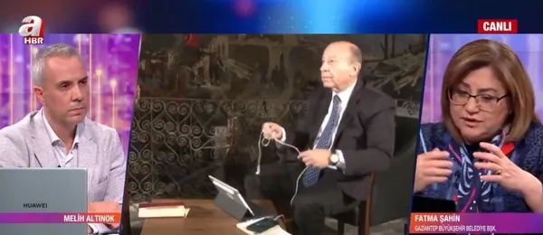 1649098298069.jpg Fatma Şahin Muharrem Sarıkaya'nın basın çalışanına tokat attığı o anları anlattı! Reji ile arasında geçen diyalog... - 6