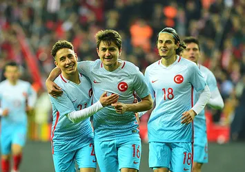 Milli futbolcu Enes Ünal'a ABD'den vize şoku! Kampa katılamadı