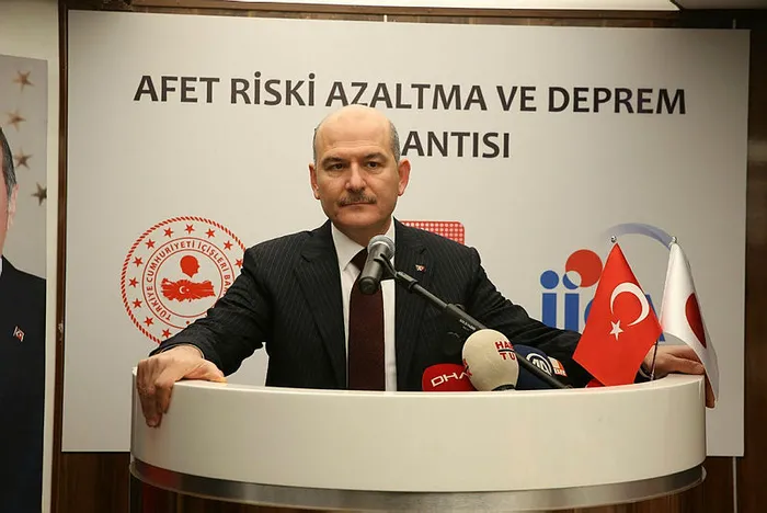 Bakan Soylu'dan deprem korkusu açıklaması: Biri iletişim diğeri de trafik - 1