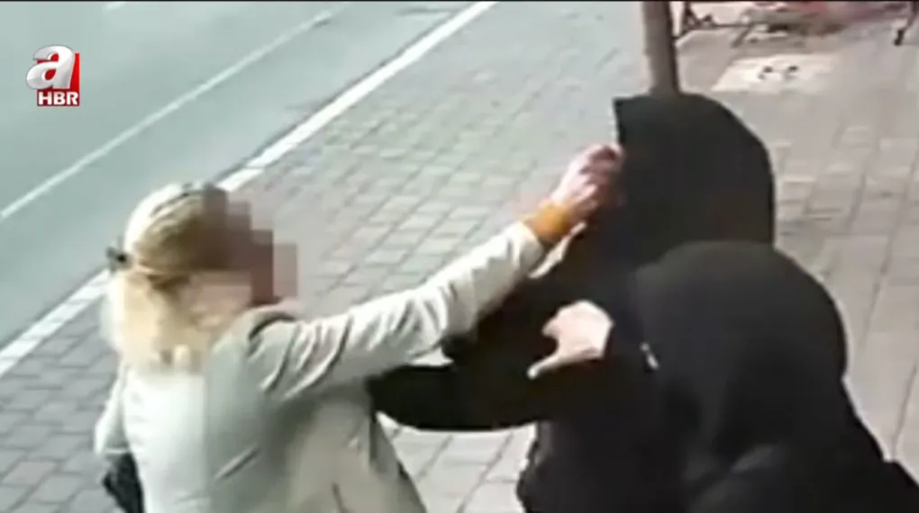 Dünyada yükselen aşırı sağ tehdidi: İslam karşıtı söylemler artıyor