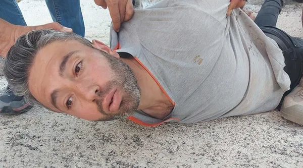 son-dakika-konyada-ayni-aileden-7-kisinin-oldurulmesi-olayi-sanik-mehmet-altuna-7-kez-agirlastirilmis-muebbet-1668700383615.jpg SON DAKİKA: Konya'da aynı aileden 7 kişinin öldürülmesi olayı: Sanık Mehmet Altun'a 7 kez ağırlaştırılmış müebbet hapis - 4