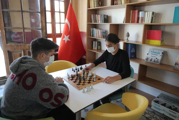 Muhalif medyanın tek kalemden çıkan TÜGVA operasyonu bir kez daha çöktü!