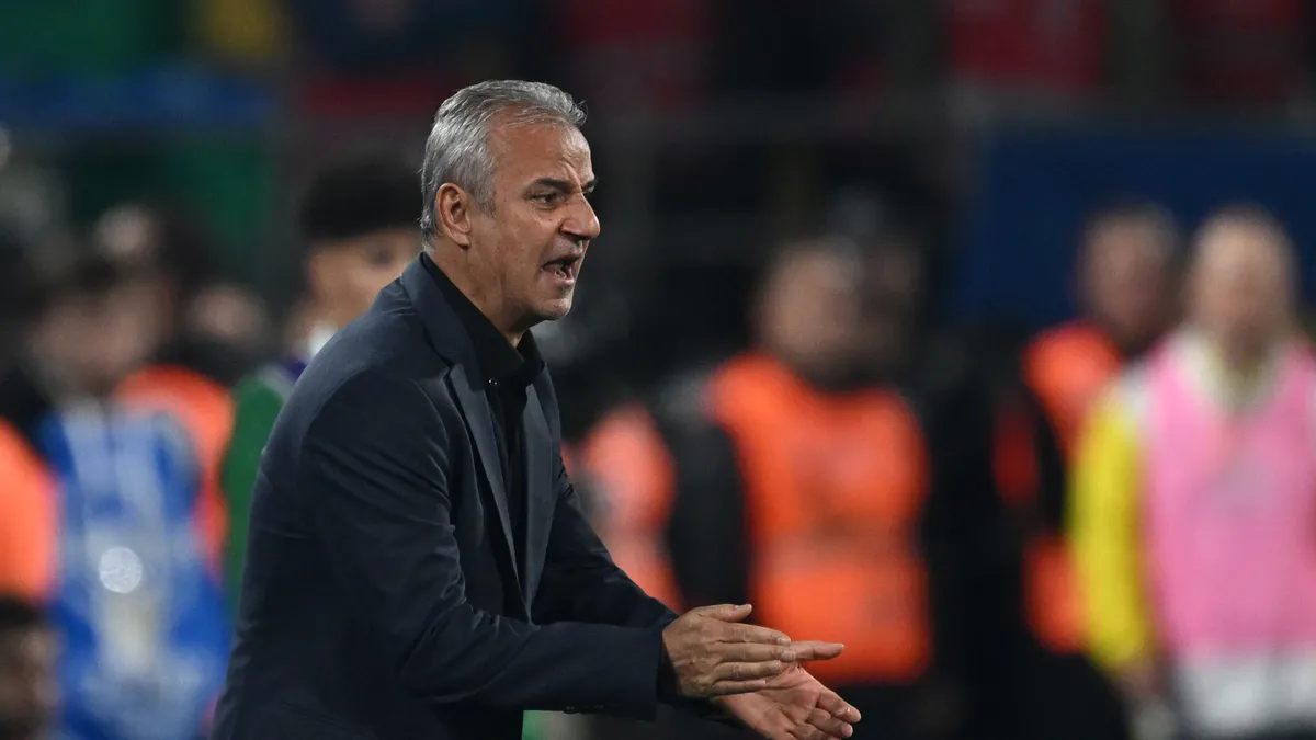 Fenerbahçe Teknik Direktörü İsmail Kartal'dan Rizespor'a karşı 3-0'lık zafer sonrası Aston Villa maçı için mesaj