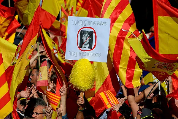 Carles Puigdemont İtalya’da gözaltına alındı