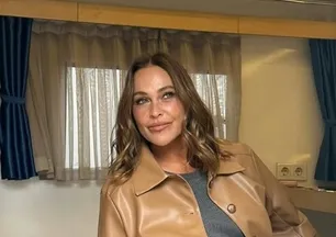 Hülya Avşar 10 milyon TL'lik aracıyla kaza yaptı