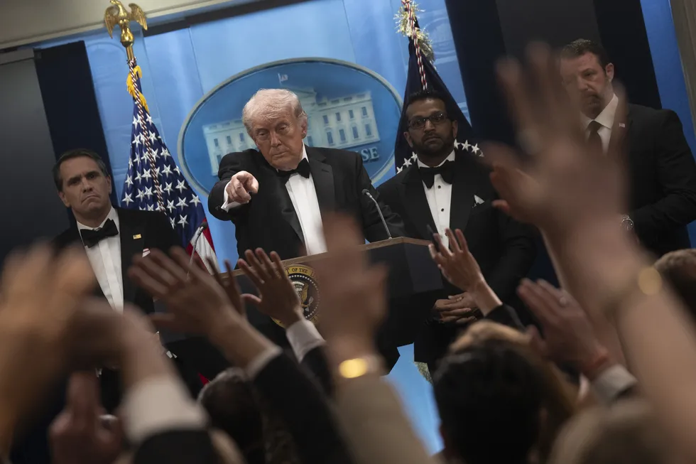 trumpa-saldiri-girisiminde-tuhaf-tesaduf-iki-baskan-ayni-otel-1777190171773.jpeg Fotoğraf: AA