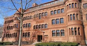 ABD Eğitim Bakanlığı’ndan Harvard’a fon yasağı
