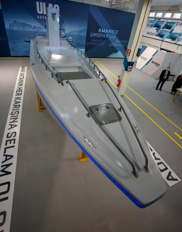 Son dakika: Düşmanlara korku salacak! Türkiye’nin yerli ve milli silahlı insansız deniz aracı denizlere iniyor! İHA’lar havadan onlar denizden vuracak