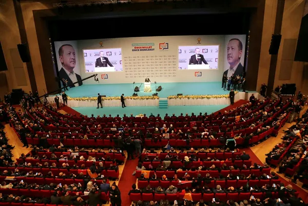 Başkan Erdoğan, AK Parti belediye başkan adaylarını açıkladı