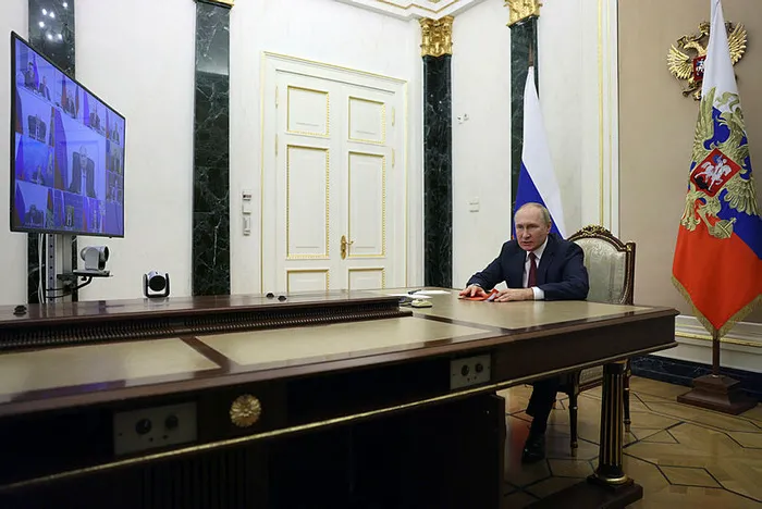 Putin’den flaş Ukrayna hamlesi! Bağımsızlık kararnamesini imzaladı