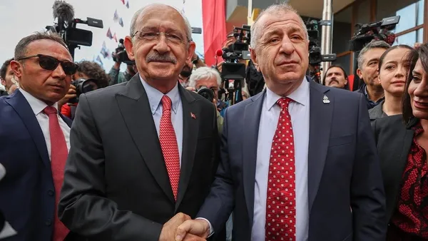 1698223235740.jpg DEVA Partisi'nden koltuk kapmaya geliyorlar! CHP'li Murat Emir isyan etti: Partimizin koltuklarını pazarlıyorlar... - 3