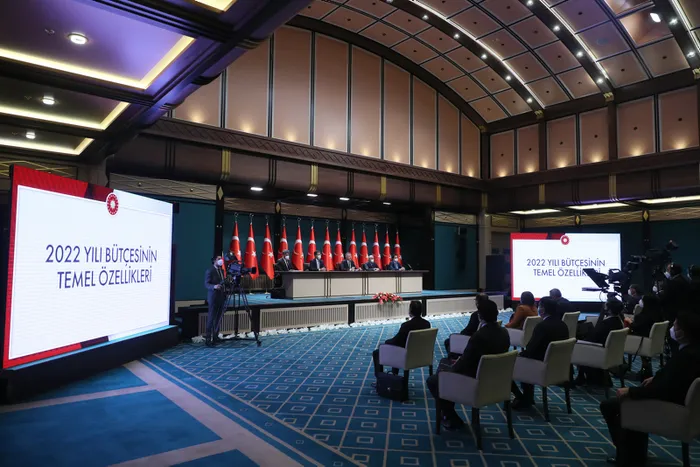 Son dakika: Cumhurbaşkanı Yardımcısı Fuat Oktay’dan Bütçe Kanunu Teklifi açıklaması: Aslan payı eğitime