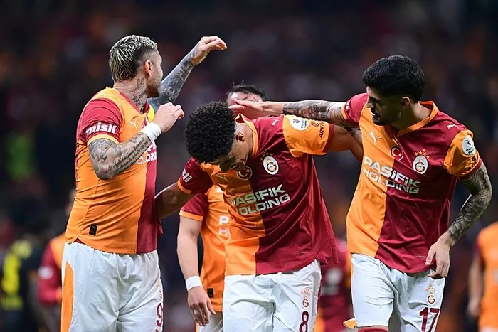 lider-evinde-hata-yapmadi-galatasaray-goztepeyi-maglup-etti-1761506246513.jpeg Fotoğraf (AA)