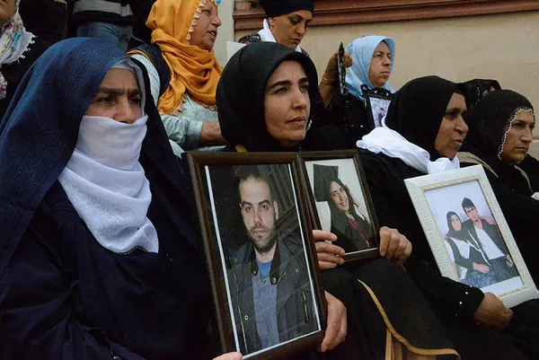 Diyarbakır'daki evlat nöbeti 29'uncu gününe girdi! "Devletimin sayesinde yine buradayız" - 1