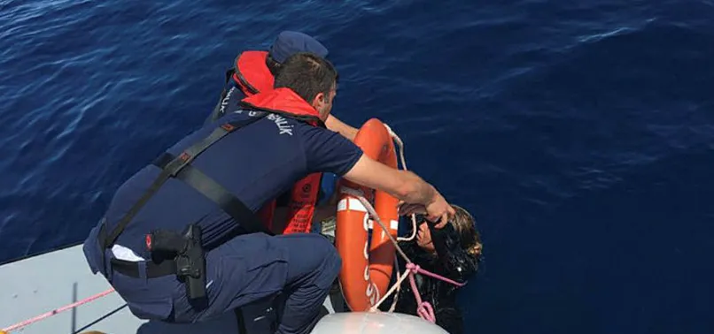 Balıkesir'de tekne battı; 7 göçmen öldü