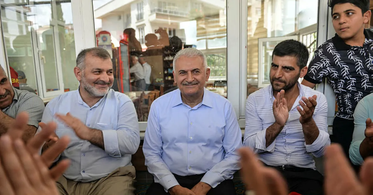 Binali Yıldırım: Benim çay teklifim geçerli