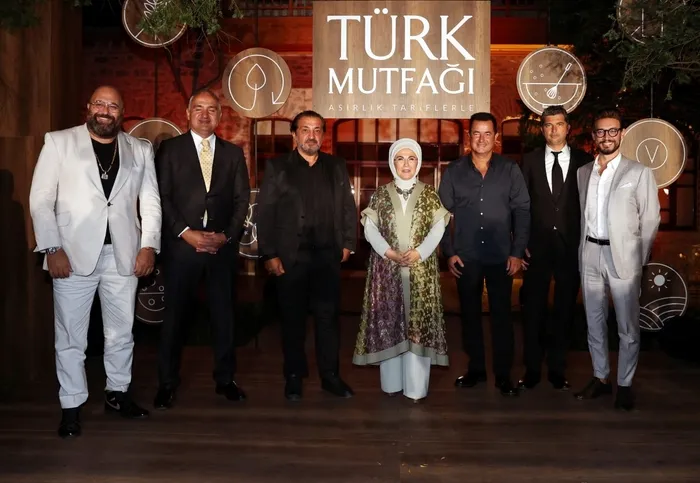 Emine Erdoğan: Gastrodiplomasi alanında yeni rekorlar kırabiliriz | "Asırlık Tariflerle Türk Mutfağı" kitabı tanıtıldı - 4